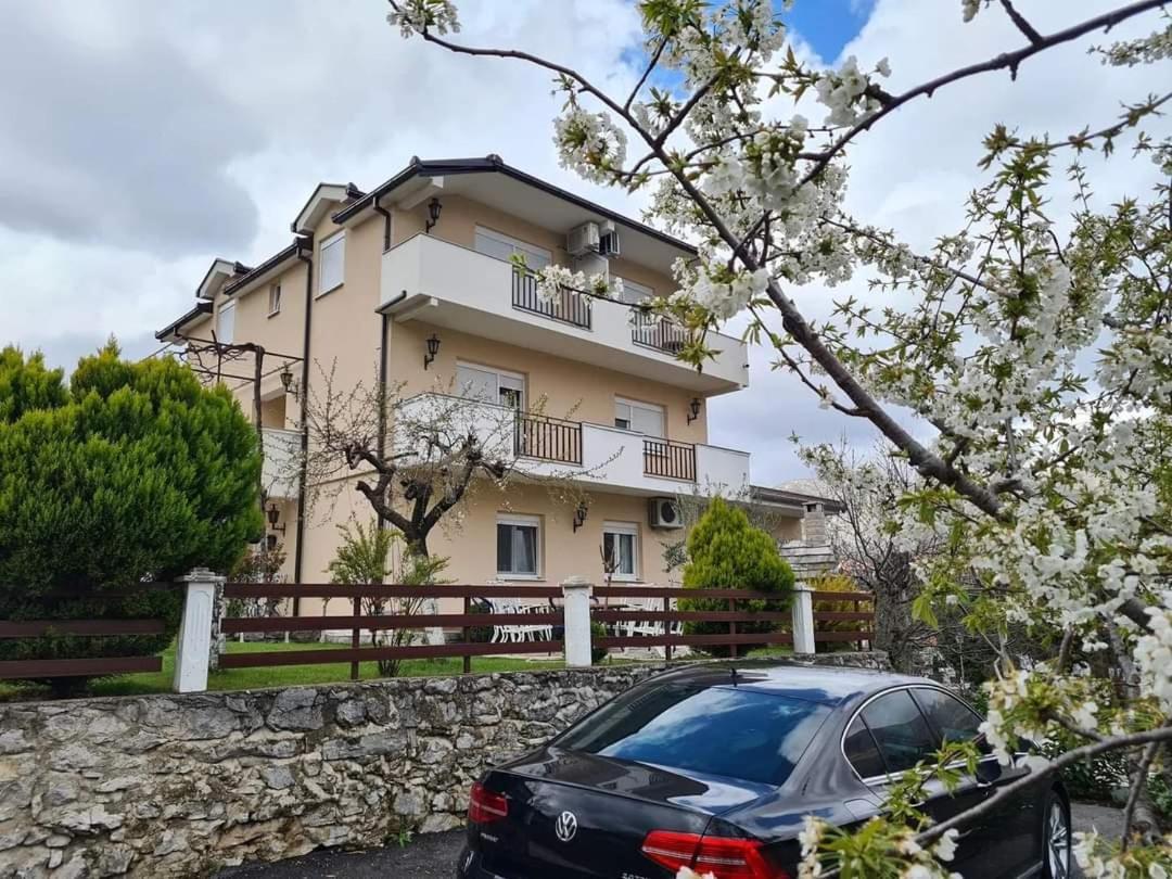 Studio Apartmani Milovic Trebinje Kültér fotó